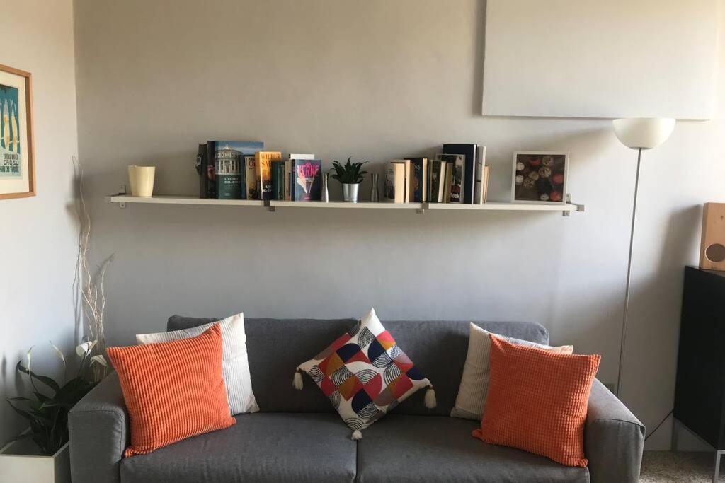 Sunny Top Floor In San Frediano Florence Extérieur photo